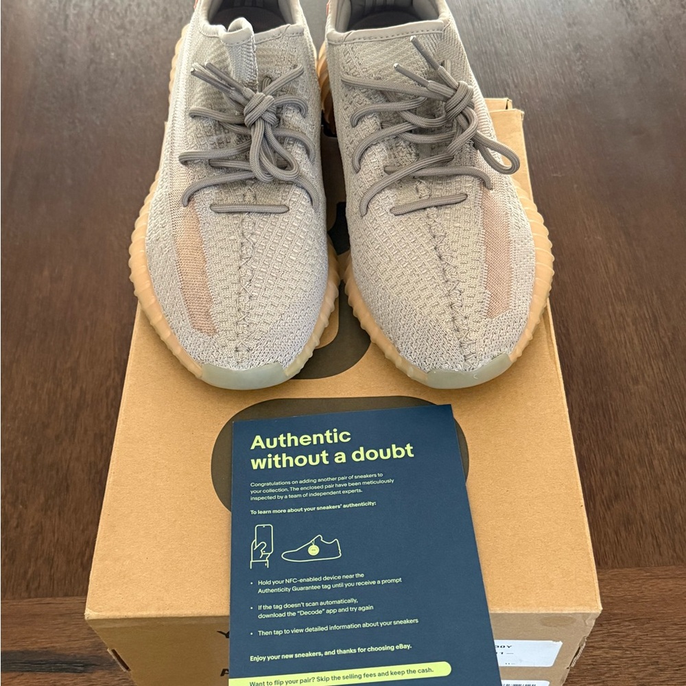 Adidas Yeezy Boost 350 V2 True Form 11.5 - Picture 10 of 11